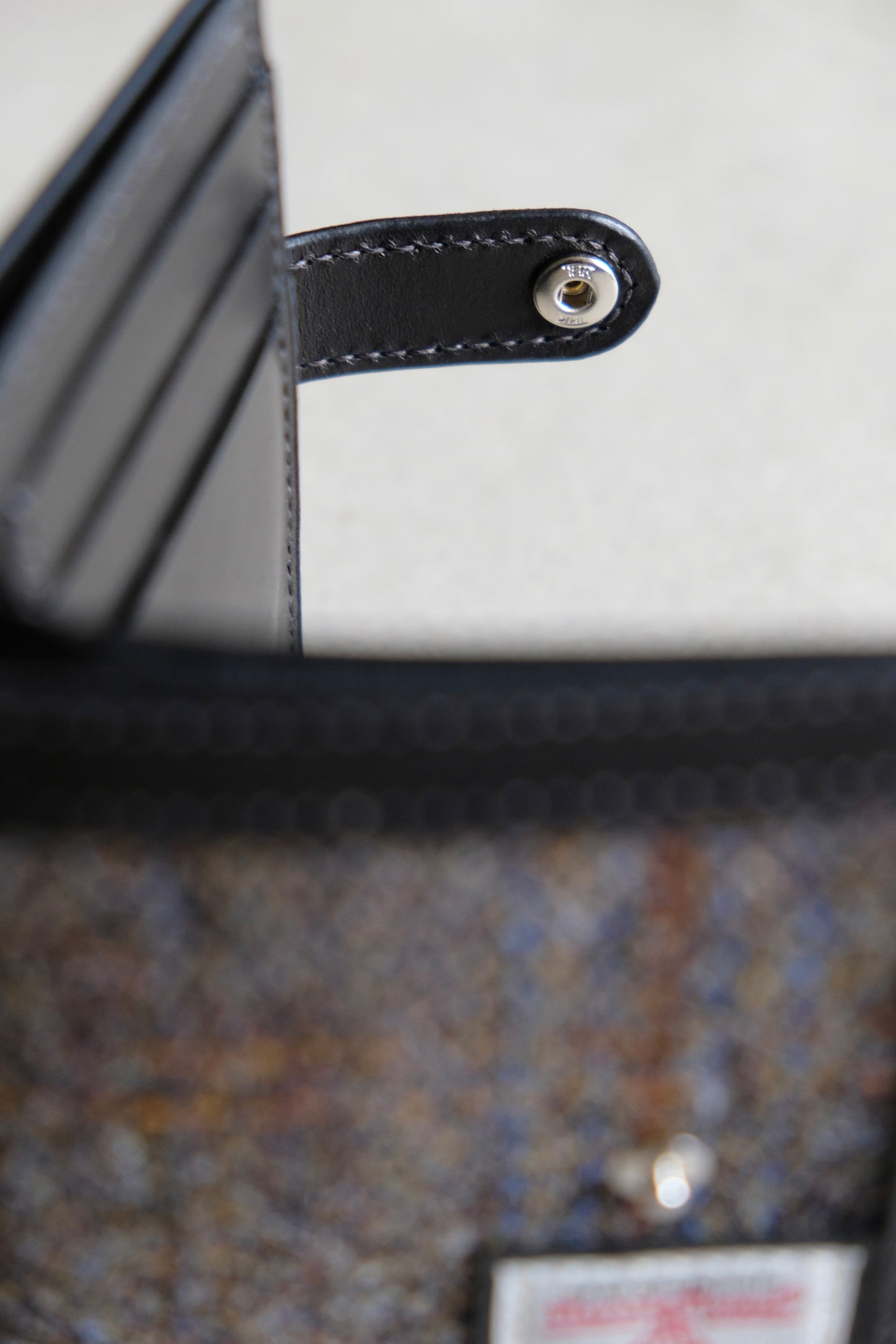 Harris Tweed 皮革拼布銀包 (初版)