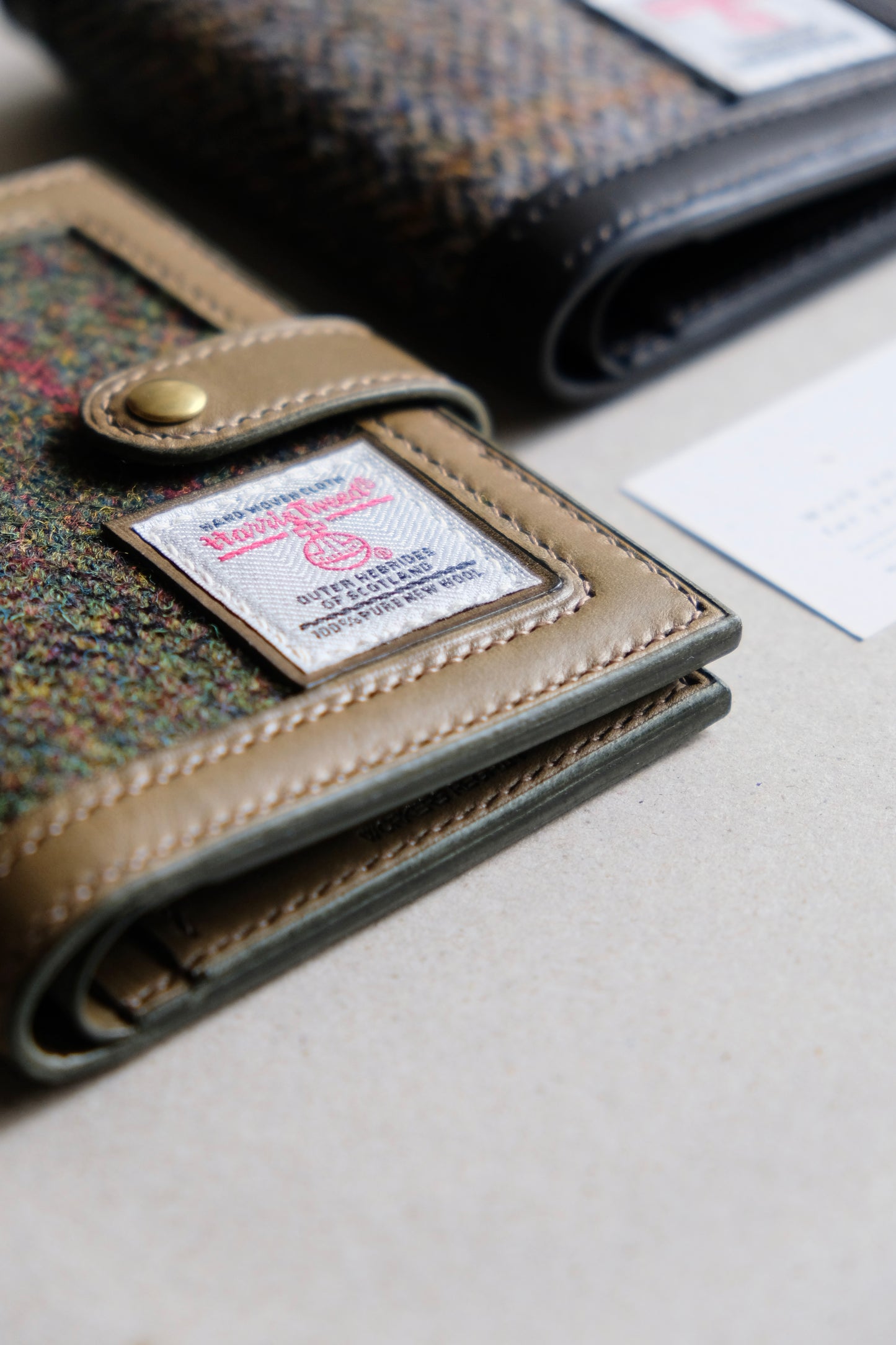 Harris Tweed 皮革拼布銀包 (初版)