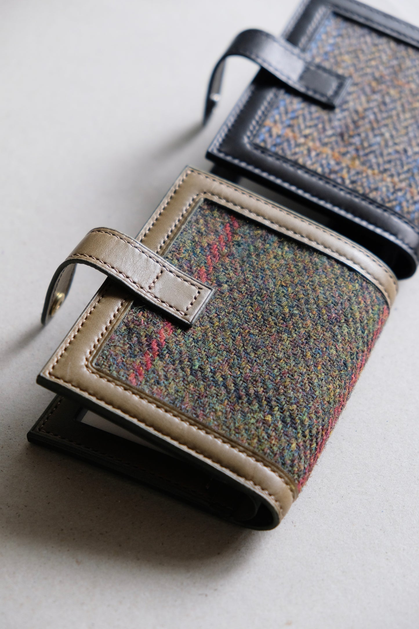 Harris Tweed 皮革拼布銀包 (初版)