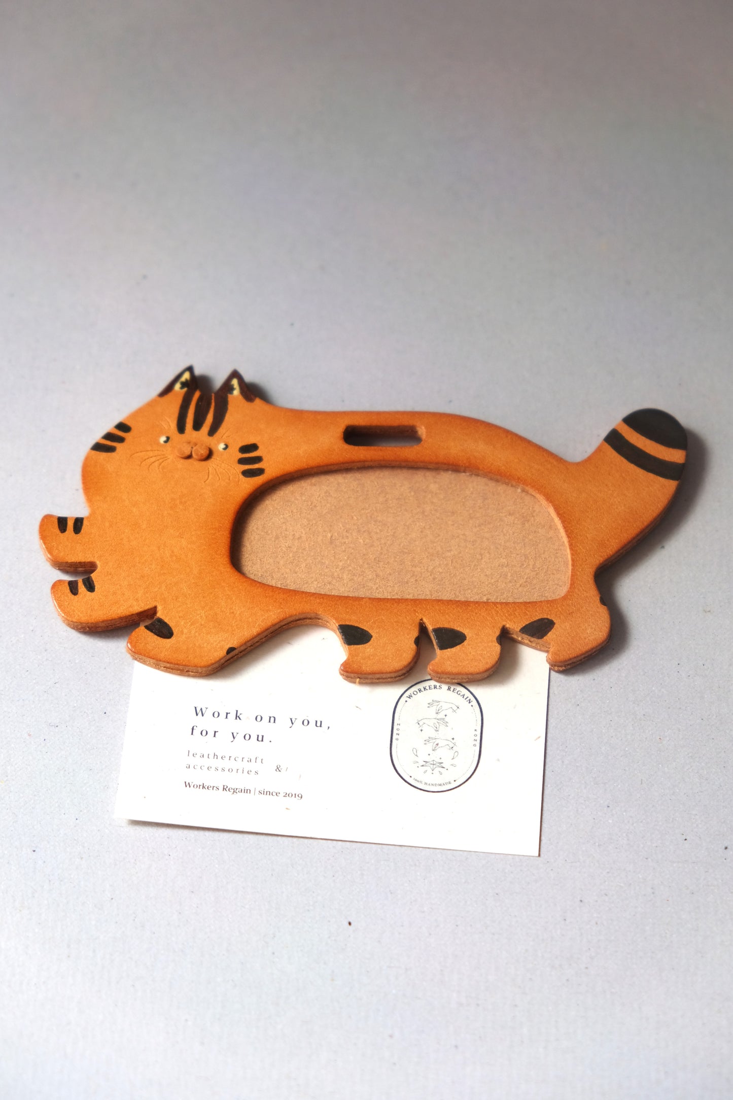 CAT「思議」行李掛牌 (即將於寄賣店上架)