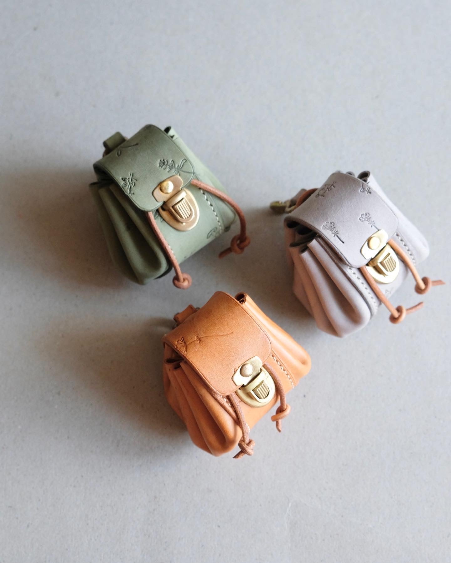 Backpack造型小包 (壓花)