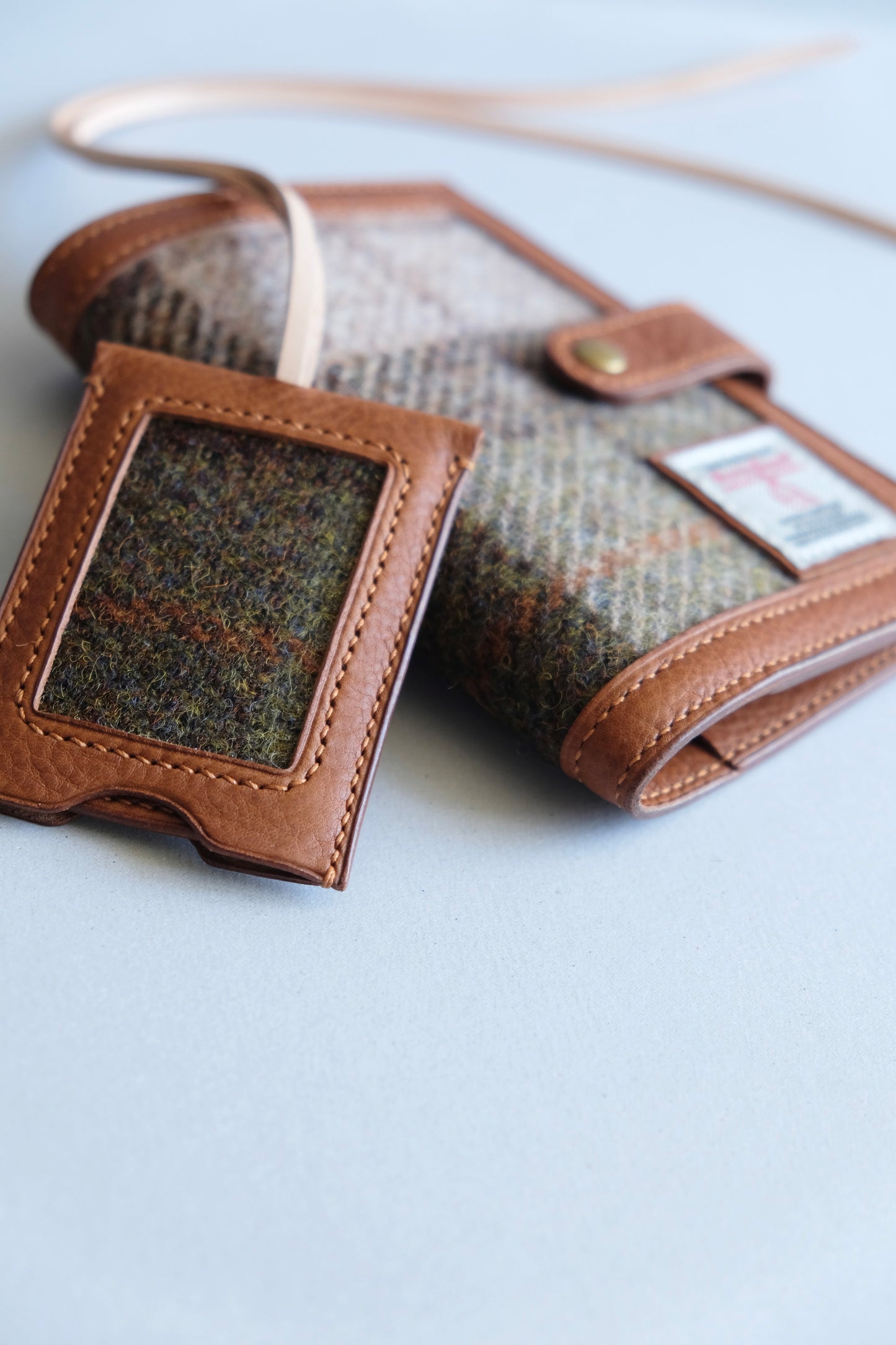 Harris Tweed 皮革拼布護照套
