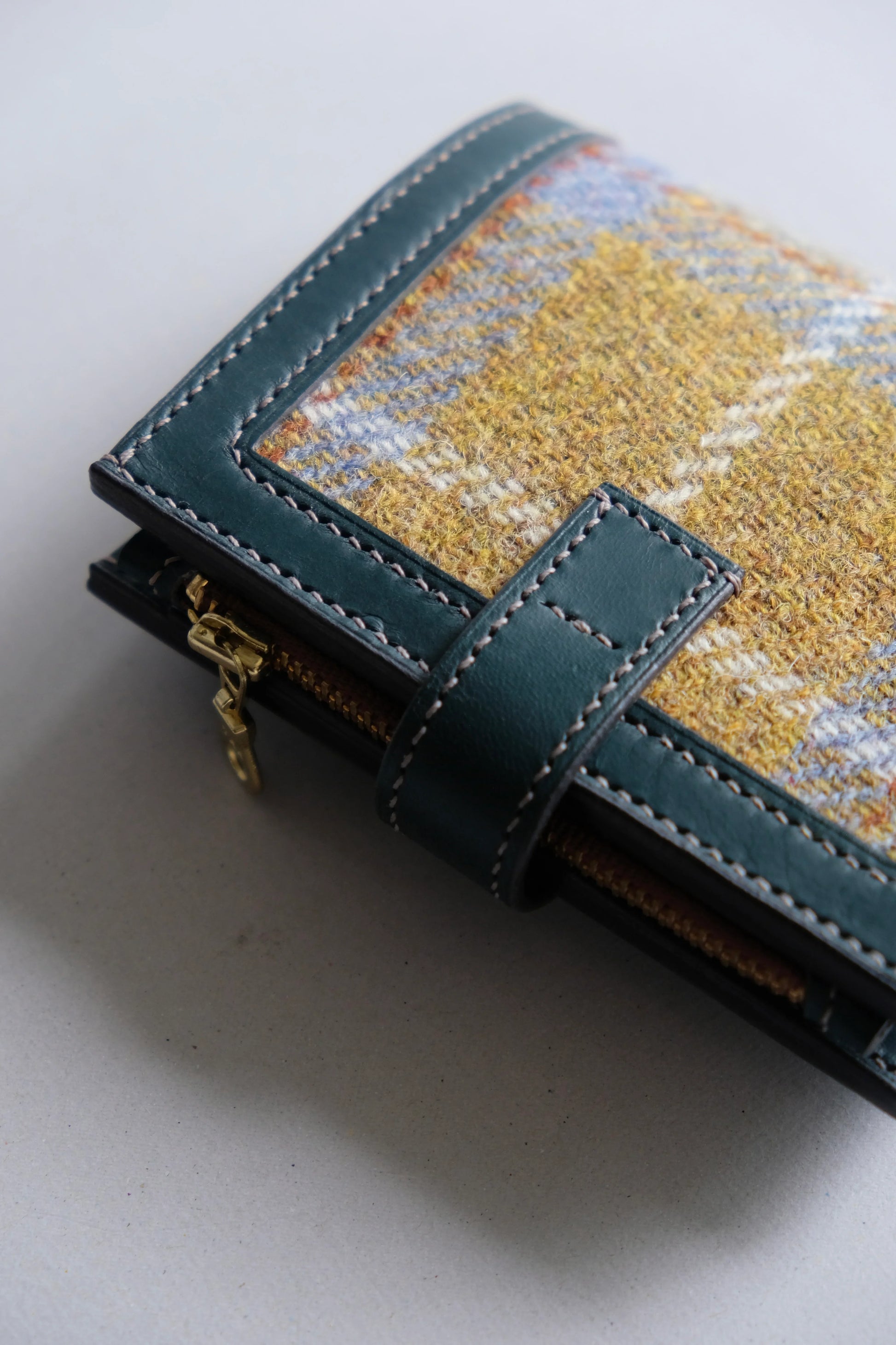 Harris Tweed 皮革拼布銀包 - Workers Regain