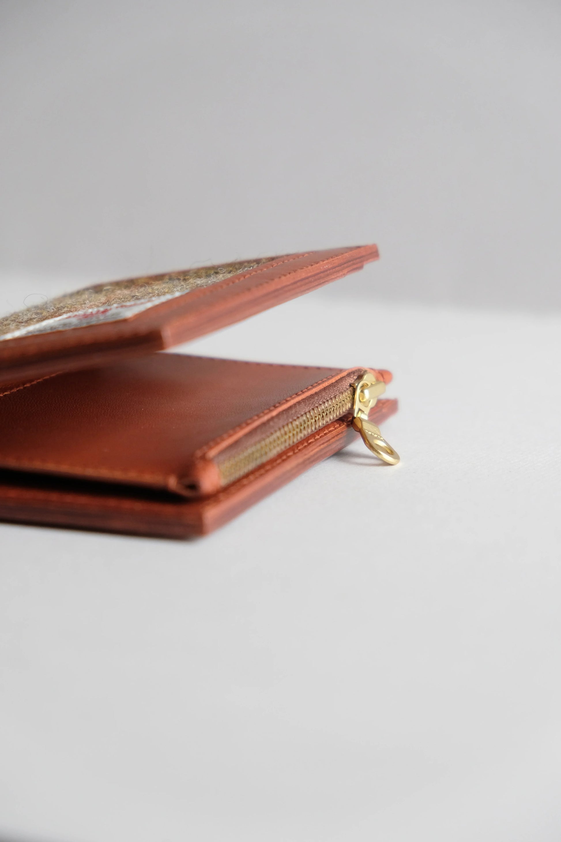 Harris Tweed 皮革拼布銀包 - Workers Regain