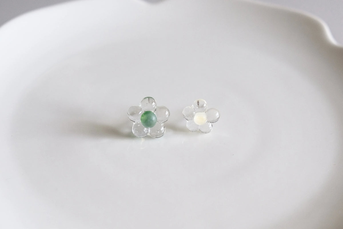 一粒小花耳環